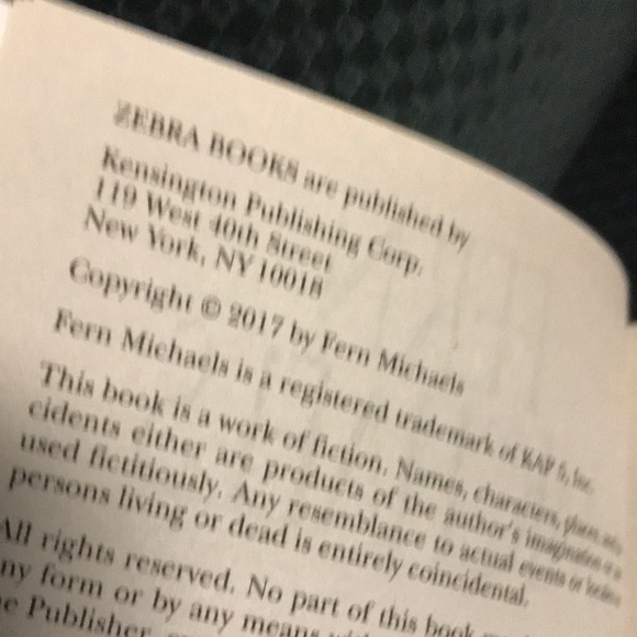 “High stakes” “Need to Know” Fern Michaels books 2 - Picture 11 of 13